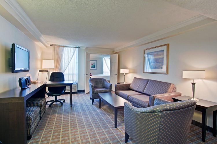 Crowne Plaza Toronto Airport, an IHG Hotel , ON M9W 6H5 near Toronto Pearson Airport View Point 14