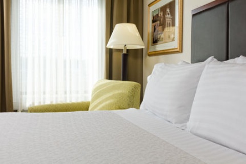 Holiday Inn Manchester Airport , NH 03103 near Manchester-boston Regional Airport View Point 22