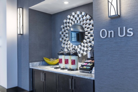 TownePlace Suites Boston Logan Airport/Chelsea , MA 02150 near Boston Logan International Airport View Point 10