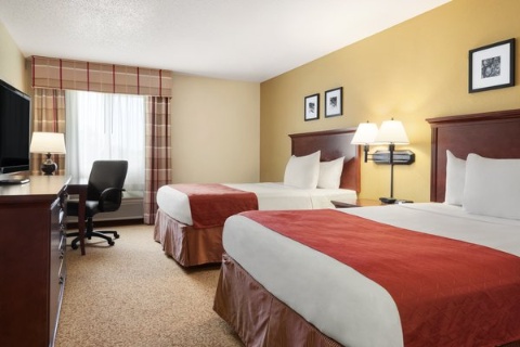 Country Inn & Suites by Radisson, Cedar Rapids Airport , IA 52404 near The Eastern Iowa Airport View Point 9