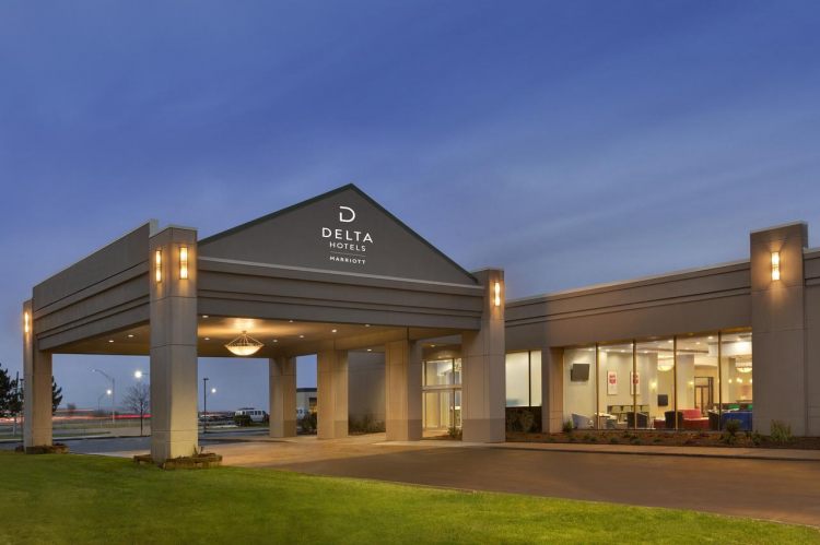 Skyline Hotel Detroit Airport, Surestay Collection By Bw