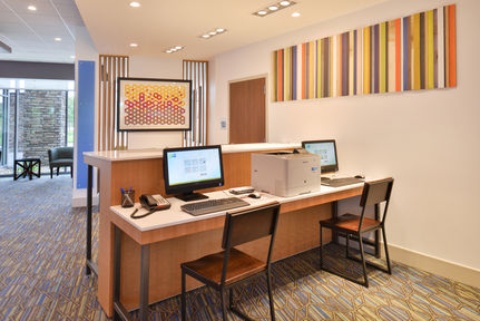Holiday Inn Express & Suites Omaha Airport, an IHG Hotel , NE 51510 near Eppley Airfield View Point 3