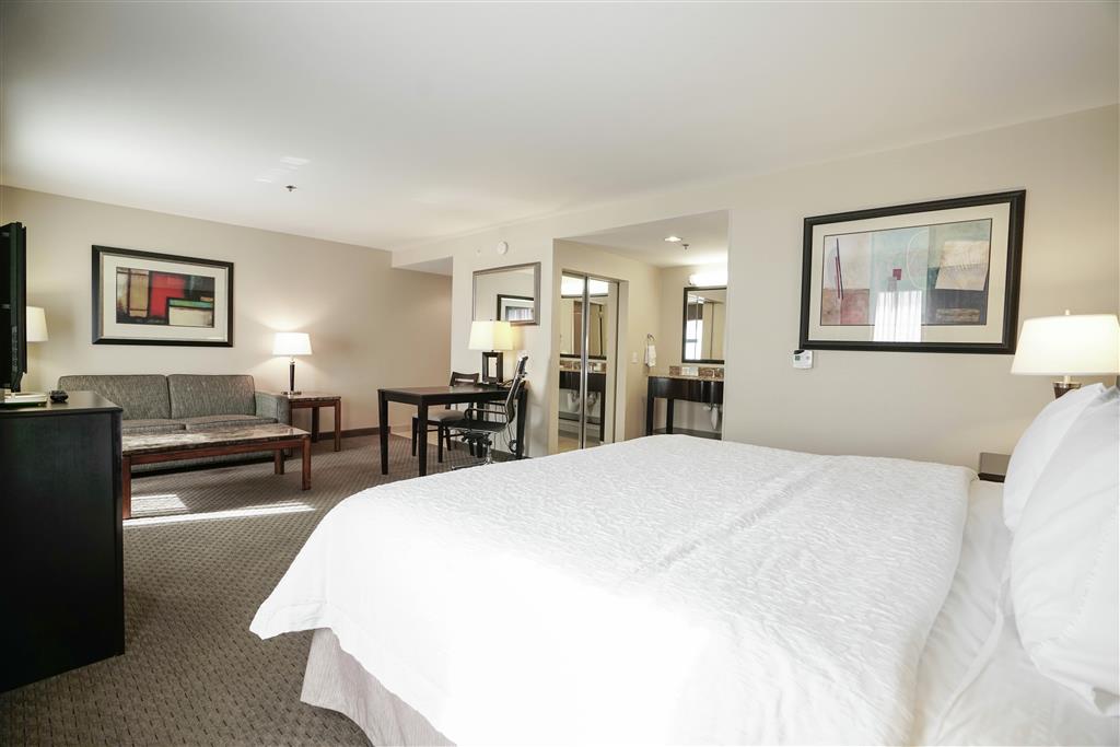 Hampton Inn & Suites Las Vegas Airport , NV 89119 near Mccarran International Airport View Point 40