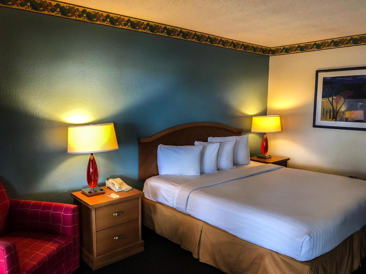 International Palms Resort & Conference Center Cocoa Beach , FL 32931 near Port Canaveral Cruise View Point 10