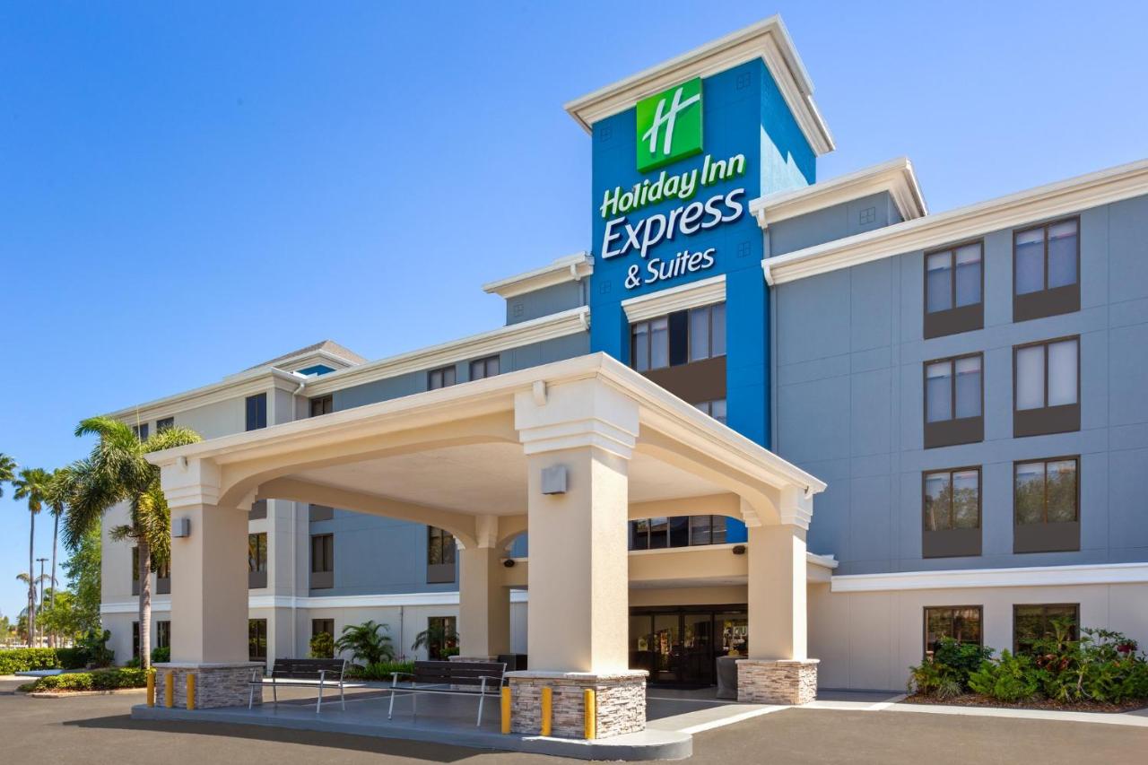 Holiday Inn Express & Suites Tampa/Rocky Point Island