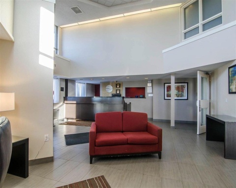 COMFORT INN REGINA , SK S4Z 1A4 near Regina International Airport View Point 2