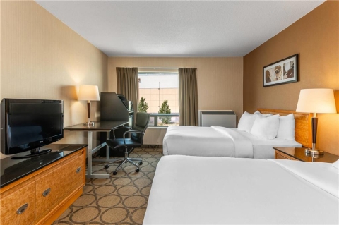 COMFORT INN REGINA , SK S4Z 1A4 near Regina International Airport View Point 21