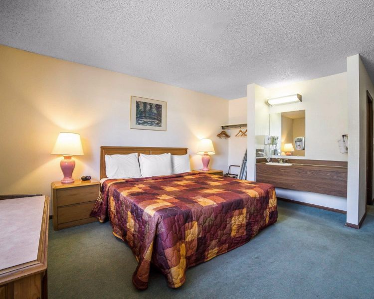 Rodeway Inn Billings , MT 59101, near Billings Logan International Airport View Point 4