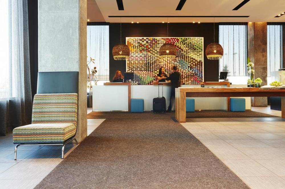 Alt Hotel Quartier Dix30 2