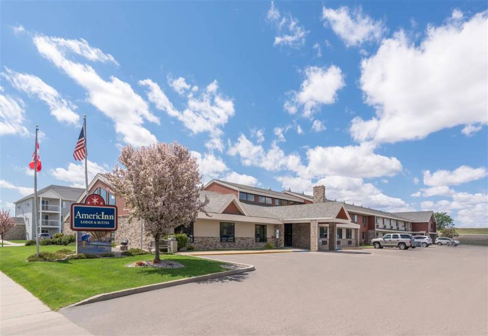 Americinn By Wyndham Fargo West Acres