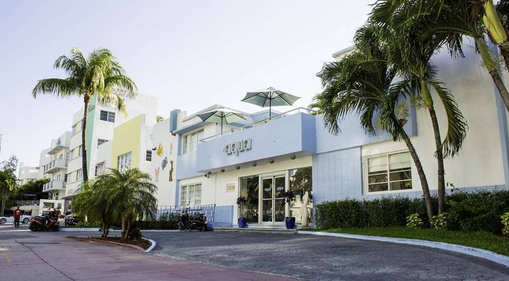 Aqua Hotel And Suites