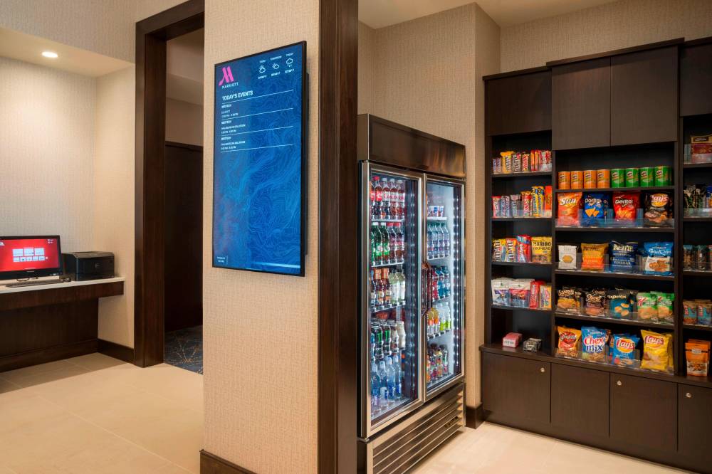 Buffalo Marriott At Lecom Harborcenter 7