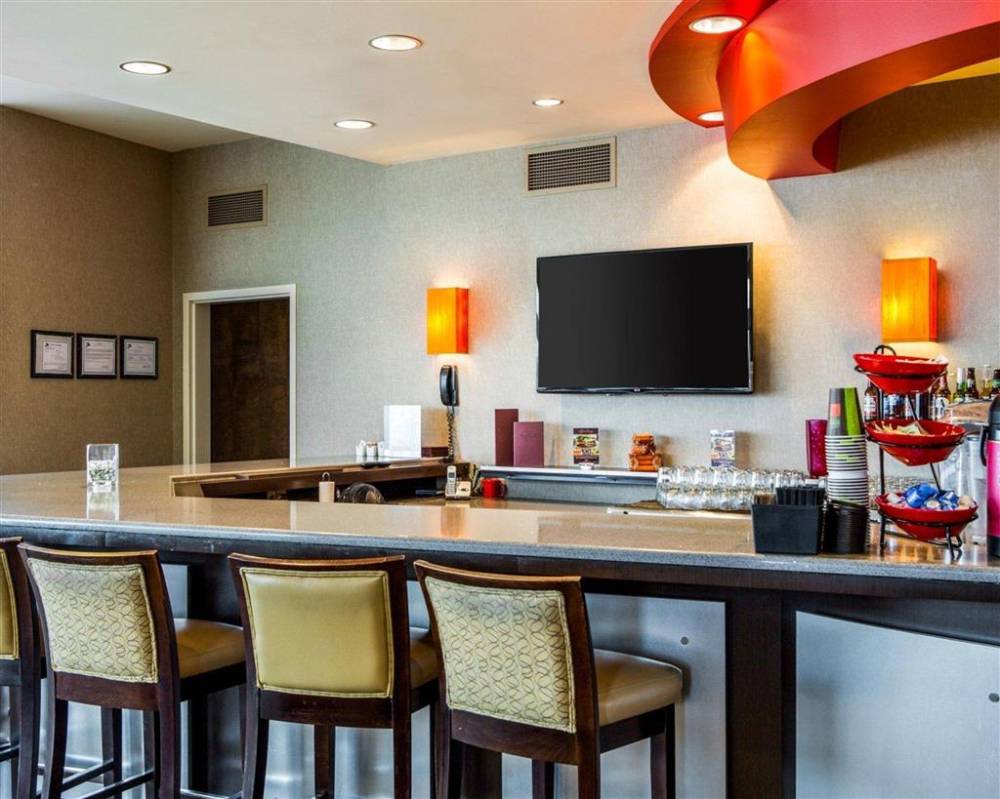 Cambria Hotel Appleton 8
