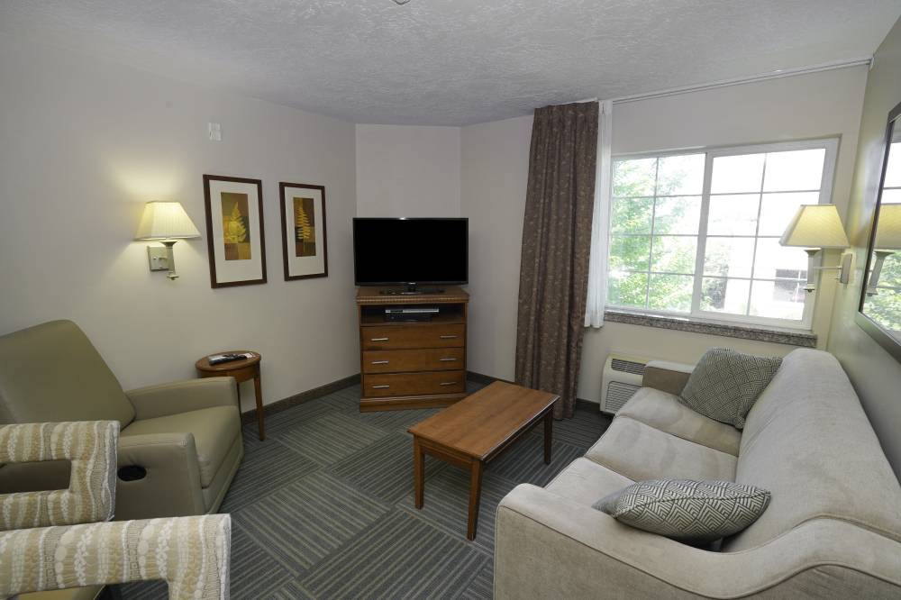Candlewood Suites Meridian 16