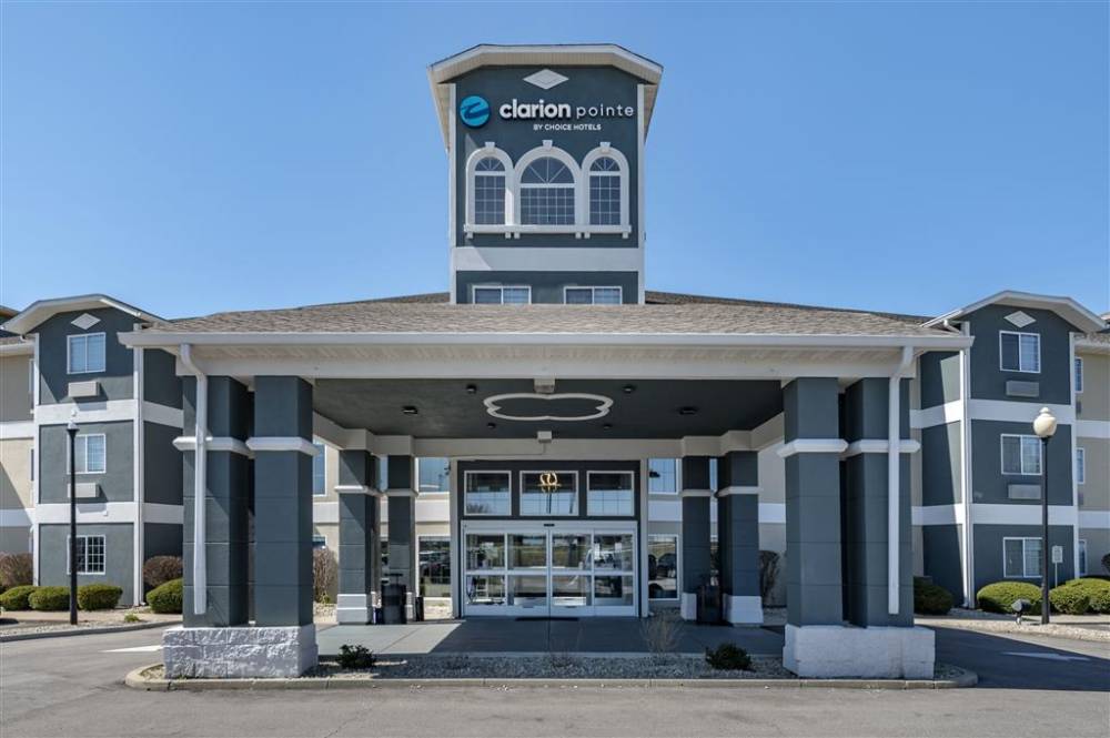 Clarion Pointe Indianapolis Airport
