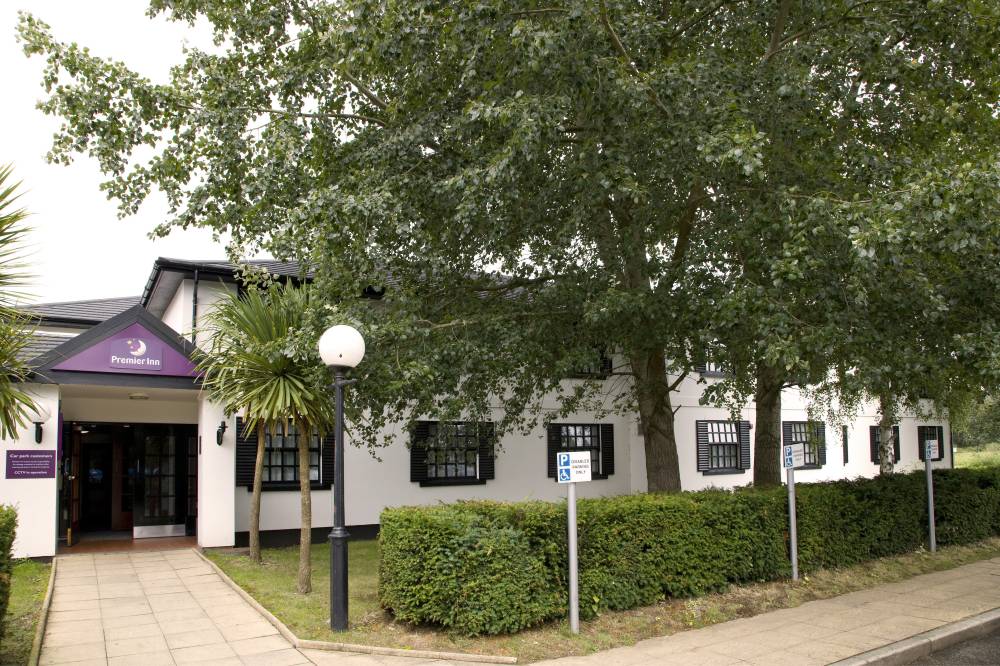 Cobham 3