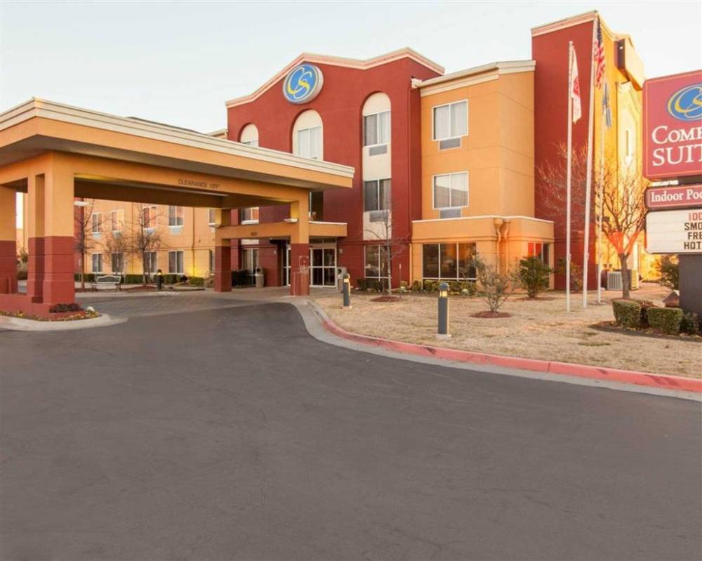 Comfort Suites Central I-44