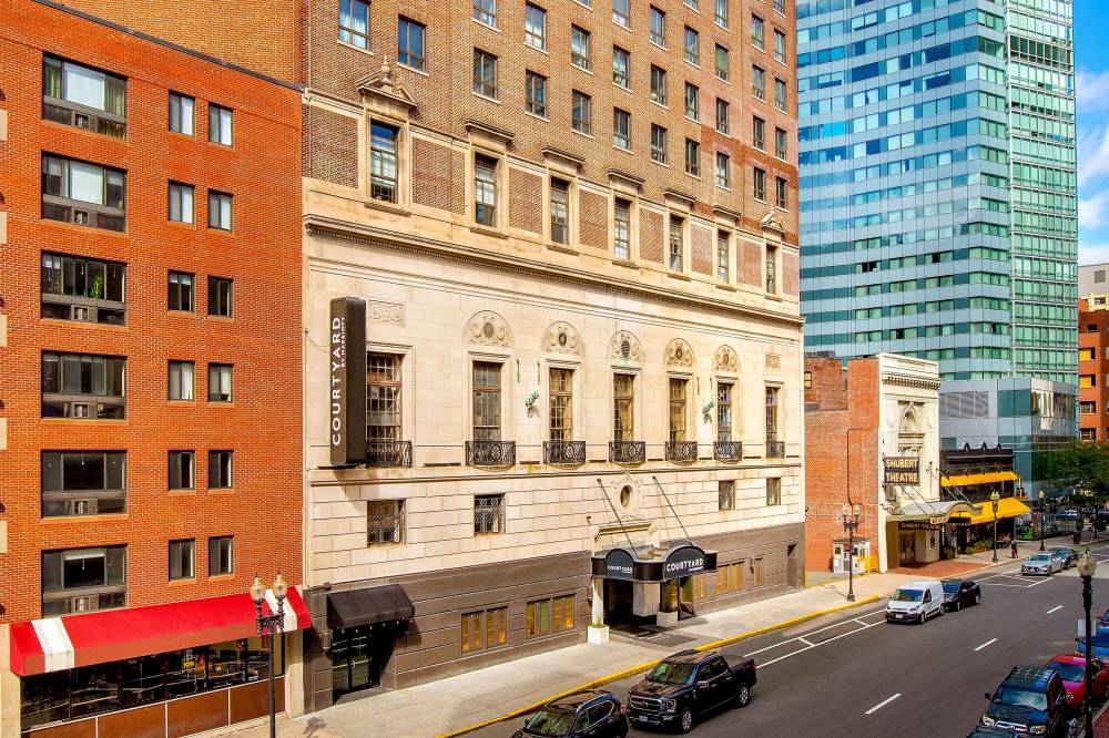 Courtyard By Marriott Boston Downtown