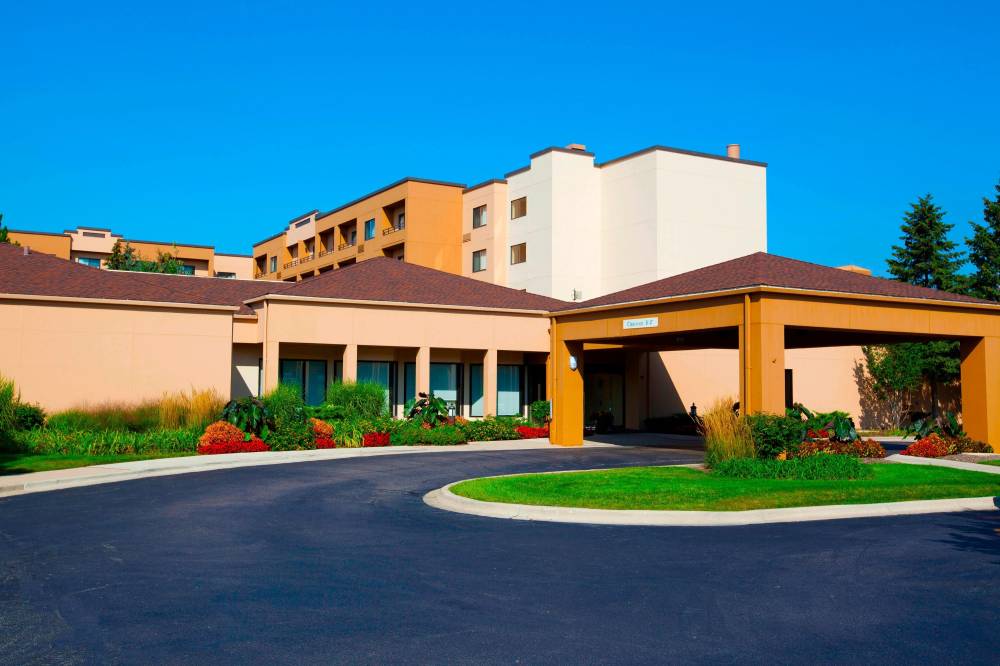 Courtyard By Marriott Chicago Ohare