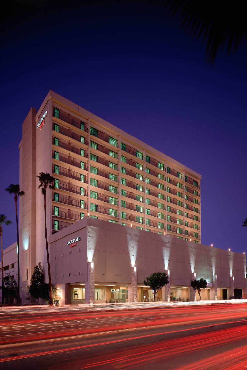 Courtyard By Marriott Los Angeles Sherman Oaks