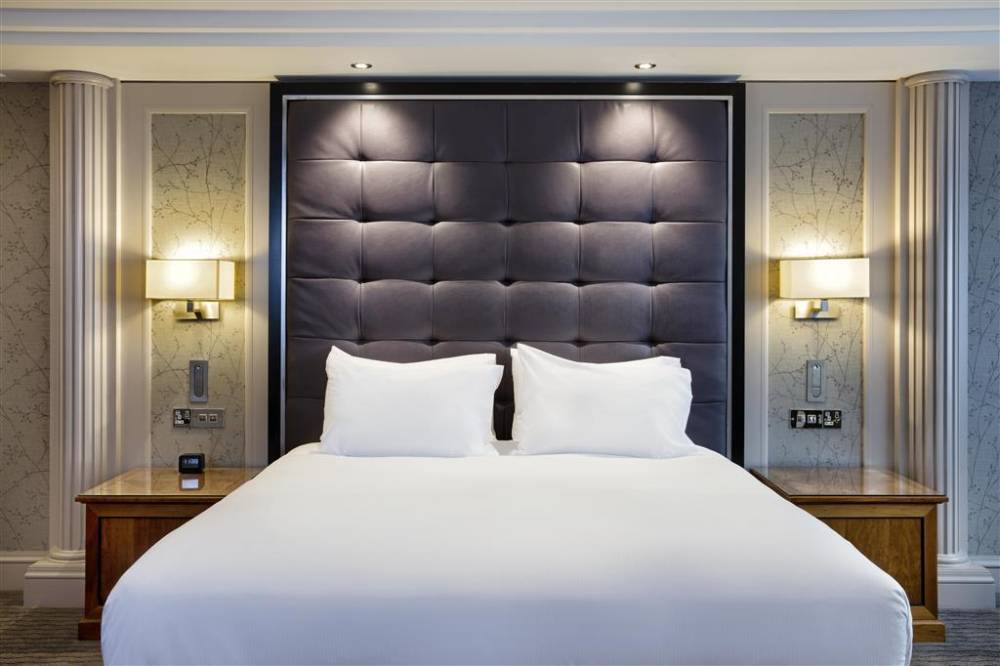 Doubletree By Hilton Glasgow Central 6