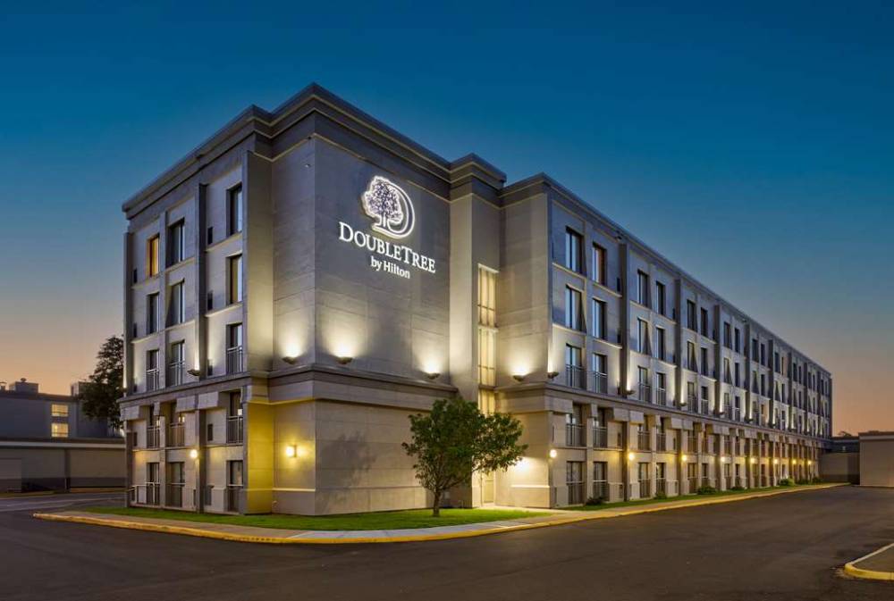 Doubletree By Hilton Minneapolis Airport  Mn
