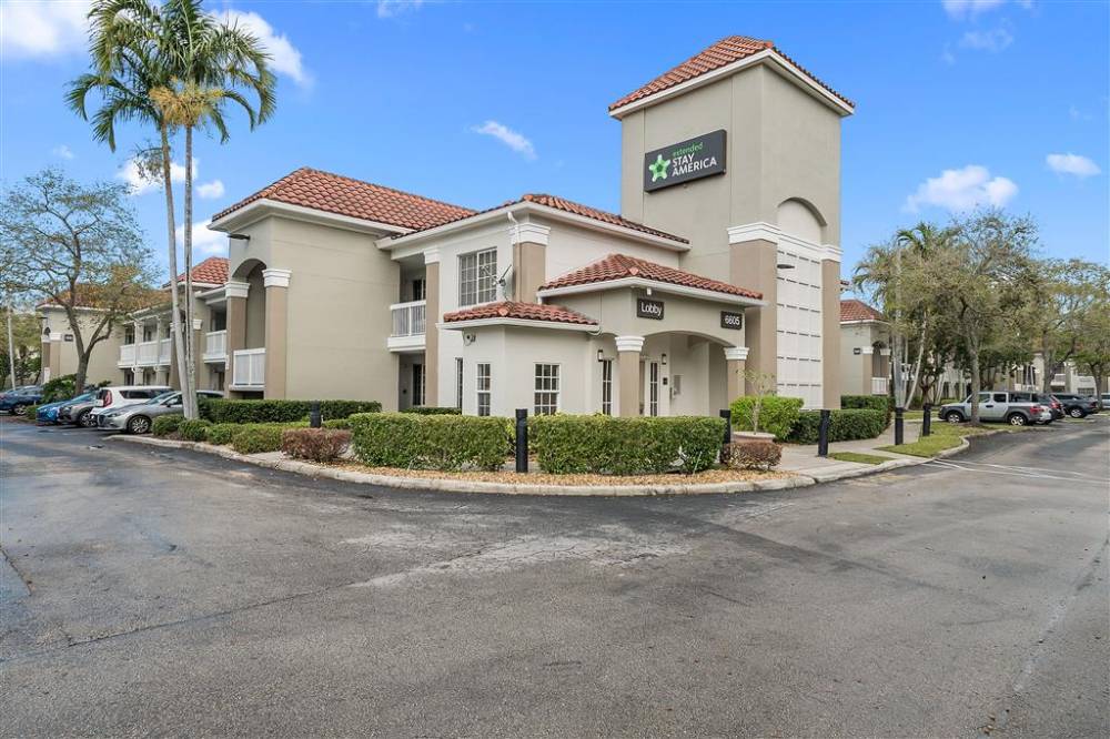 Extended Stay America Blue Lag