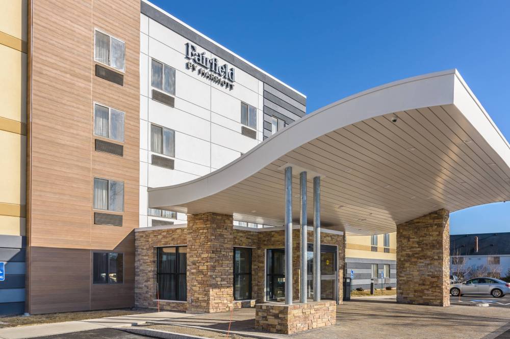 Fairfield Inn By Marriott Manchester-boston Regional Airport