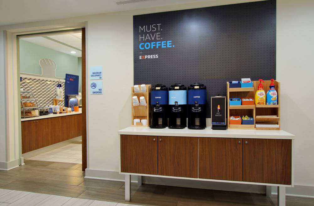 Holiday Inn Express Sa Airport