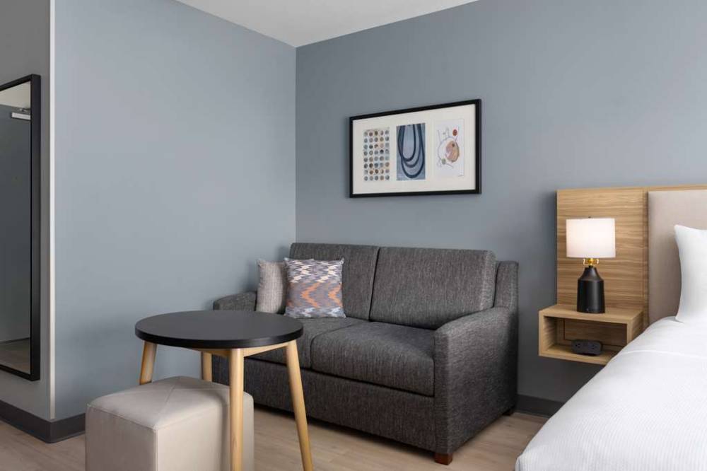 Hyatt Studios Mobile/tillmans Corner 6