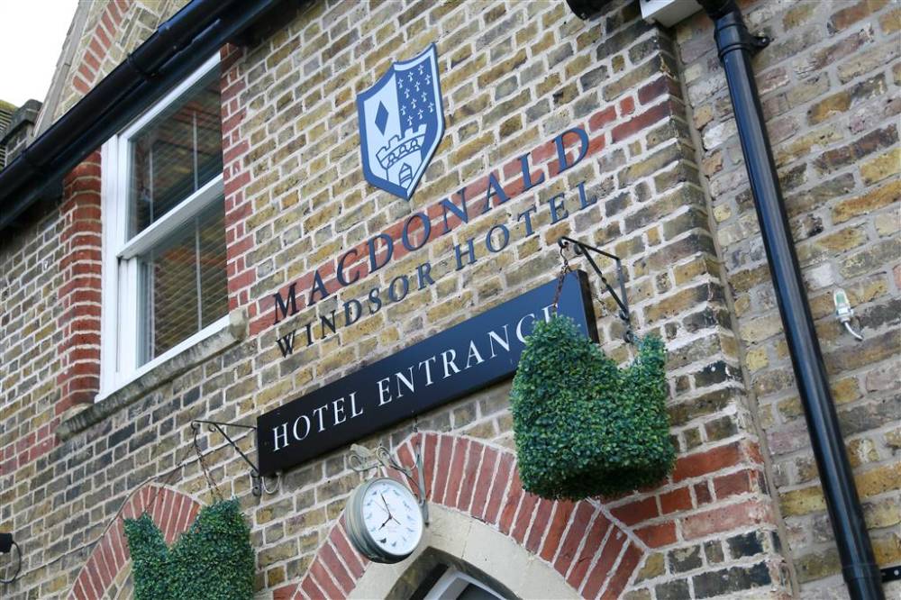 Windsor Exterior