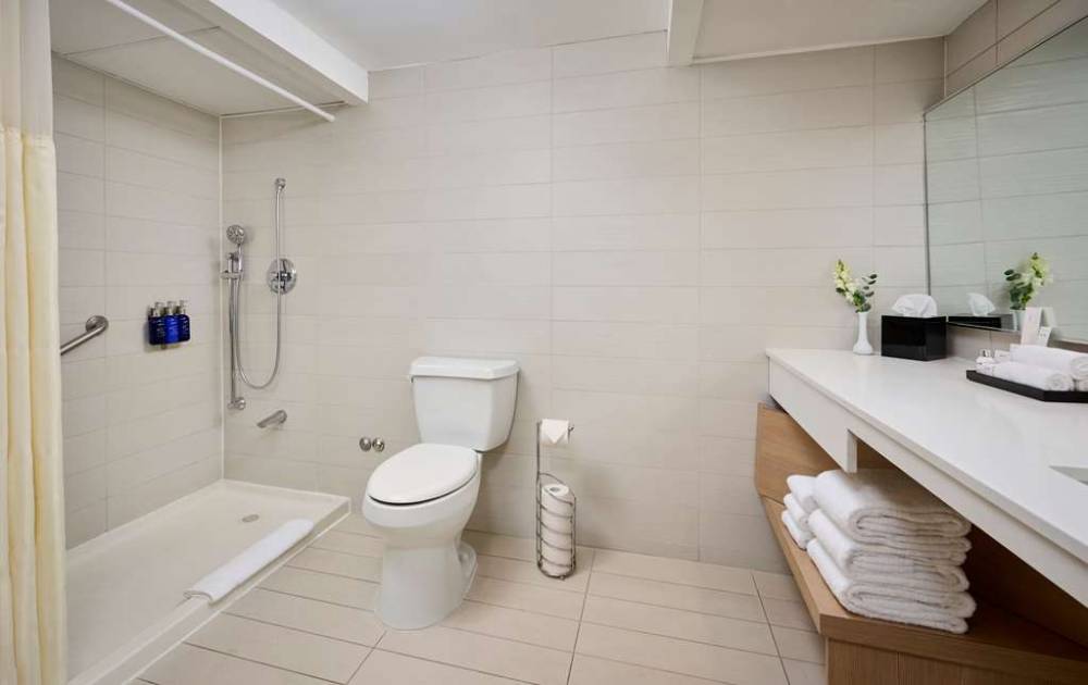 Radisson Blu Toronto Downtown 10