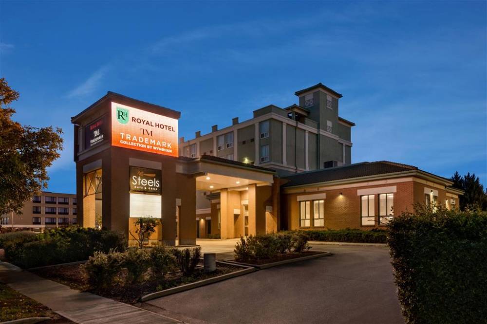 Royal Hotel Regina 1
