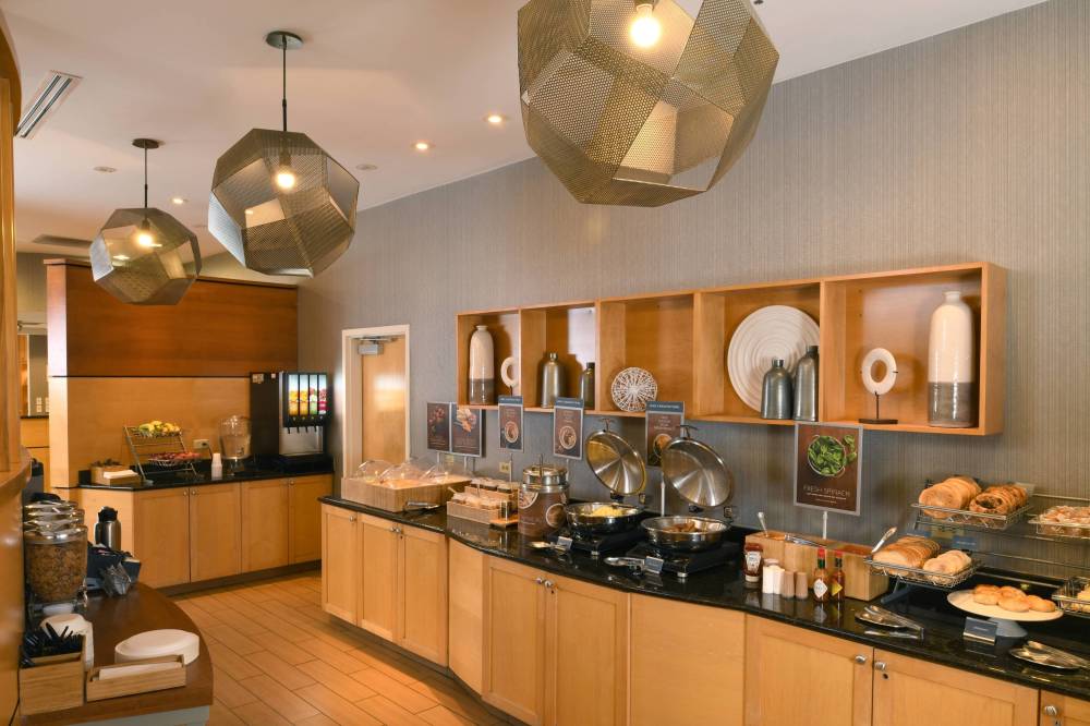 Springhill Suites By Marriott Des Moines West 4