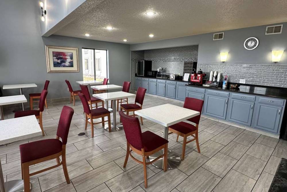 Super 8 By Wyndham Appleton 6