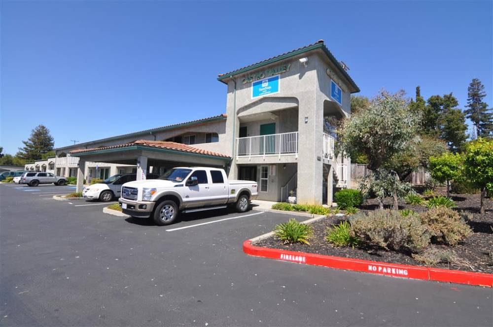 Surestay Hotel By Best Western Castro Valley