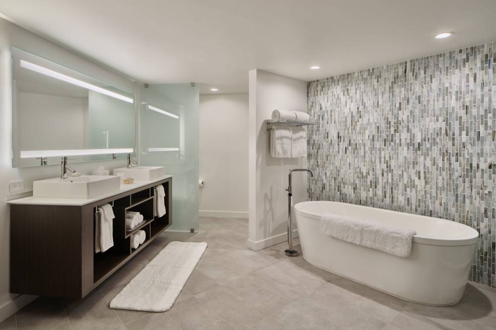 The Sunset Marquis Hotel And Villas