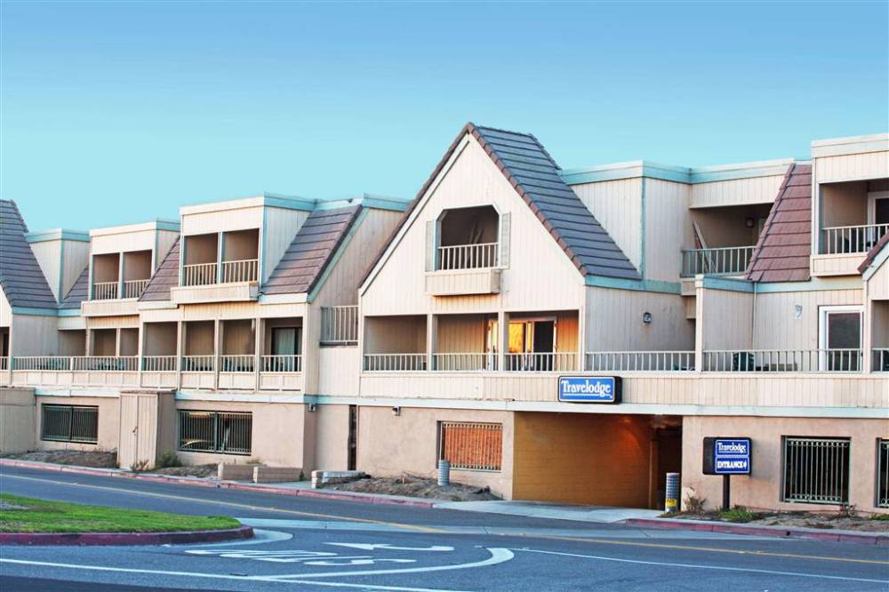 Travelodge By Wyndham Sunset-huntington Beach Ocean Front